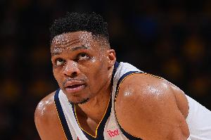 媒体人：威少不想再勉强自己去适应没夺冠希望球队的角色球员身份