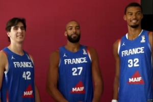 备战月底世界杯预选赛！文班亚马与戈贝尔参加法国男篮训练