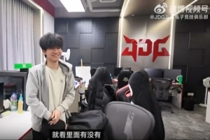 佛罗伦萨vs弗洛西诺内直播_佛罗伦萨vs弗洛西诺内在线直播_免费无插件在线观看佛罗伦萨vs弗洛西诺内直播