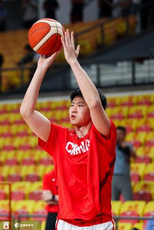 付政浩：中国队虽状态不佳 但打卡塔尔挡拆和外线做好问题不大