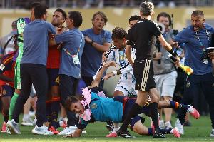 世体：西班牙将向FIFA申诉加维处罚，以巴洛贡为例希望能缓期执行